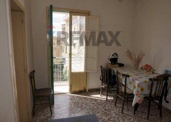 Sala da pranzo - Casa indipendente via dei vespri
 
160, Giarratana - foto 8