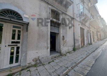 Edificio all\'aperto - Independent house Corso Vittorio Veneto
 
210, Ragusa - photo 1