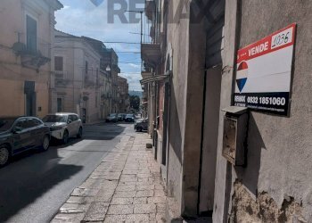Edificio all\'aperto - Independent house Corso Vittorio Veneto
 
210, Ragusa - photo 3
