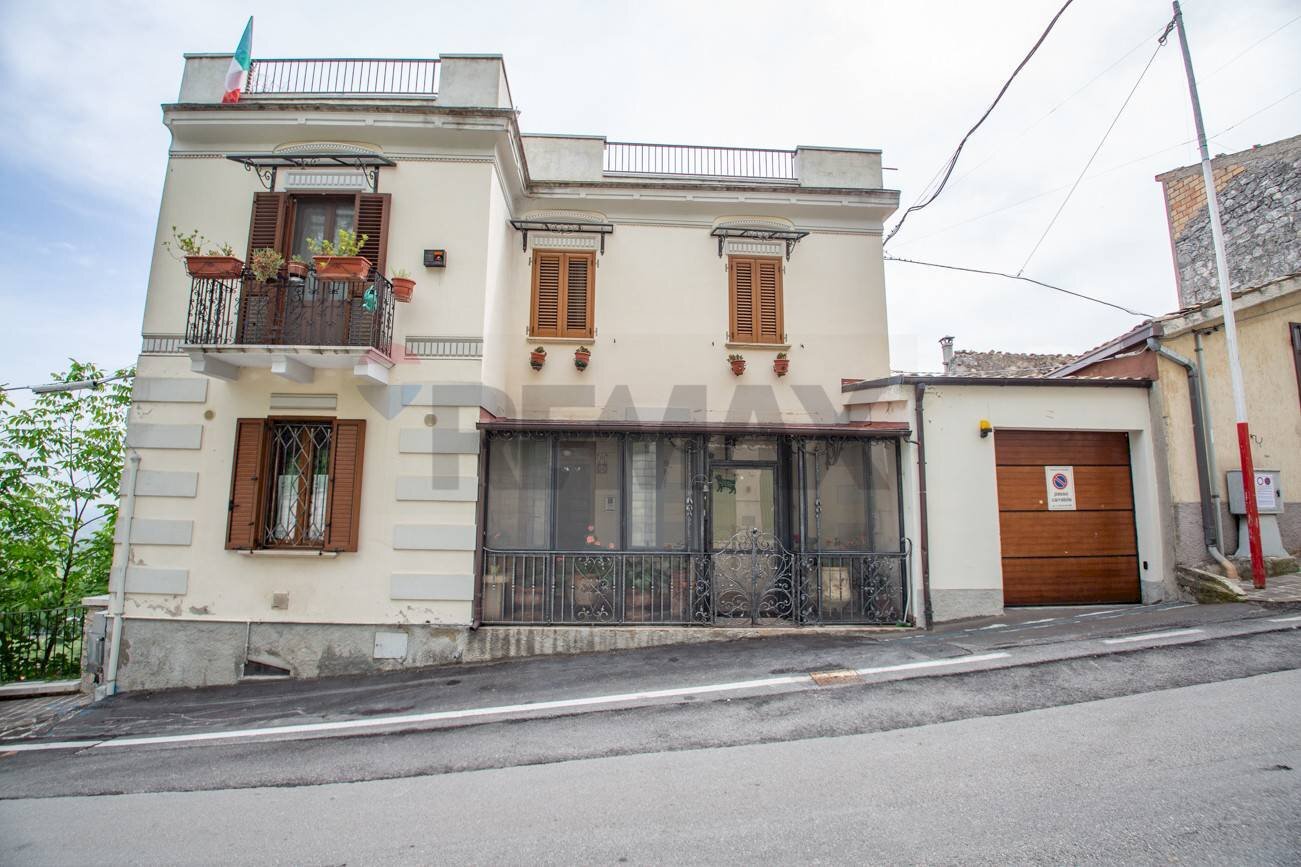 Casa all\'aperto - Independent house Via Girone
 
10, Pretoro - photo 1