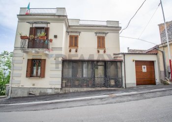 Casa all\'aperto - Independent house Via Girone
 
10, Pretoro - photo 1