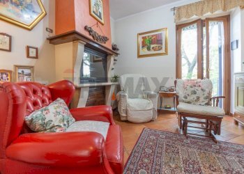 Soggiorno - Independent house Via Girone
 
10, Pretoro - photo 5