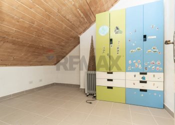 Camera / camera da letto - Four-room apartment Via Bandie
 
1, Moconesi - photo 8