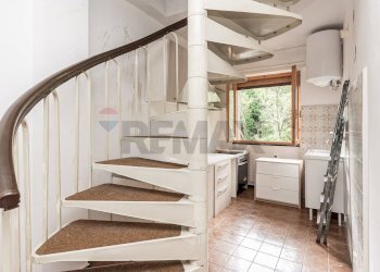 Scale - Four-room apartment Via Bandie
 
1, Moconesi - photo 15