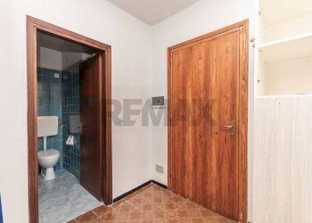Hall / corridoio - Four-room apartment Via Bandie
 
1, Moconesi - photo 18