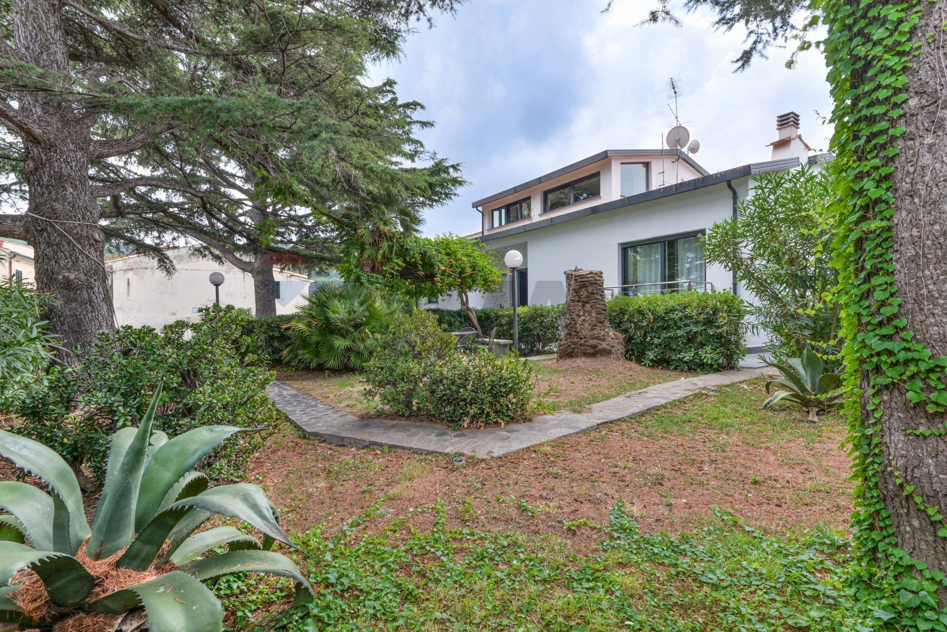 Giardino - Villa Via Oliviero Murzi
7, Marciana Marina - photo 2