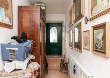 Hall / corridoio - Casa semi indipendente Via alla Vittoria
 
66, Mignanego - foto 27