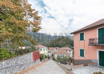 Casa all\'aperto - Casa semi indipendente Via alla Vittoria
 
66, Mignanego - foto 32