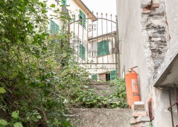 Giardino - Casa semi indipendente Via alla Vittoria
 
66, Mignanego - foto 42