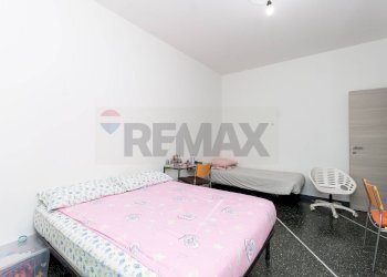 Camera / camera da letto - Quadrilocale Via Carlo Orgiero
 
2, Genova - foto 17