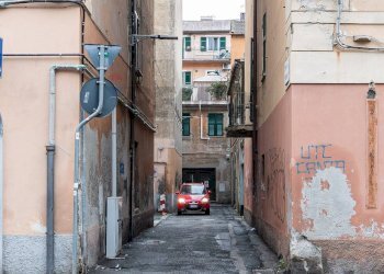 Edificio all\'aperto - Box Via Antonio Travi
 
6D, Genova - foto 11