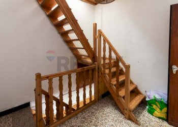 Scale - Casa semi indipendente Località Porcile
 
22, Valbrevenna - foto 29