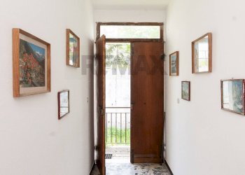 Hall / corridoio - Casa semi indipendente Località Porcile
 
22, Valbrevenna - foto 68