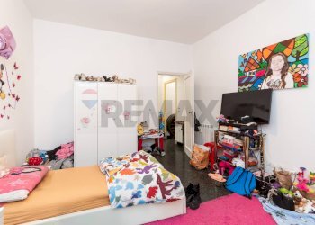 Camera / camera da letto - Trilocale VIA MANUZIO
 
19, Genova - foto 8