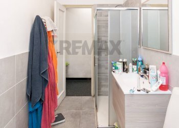 Bagno - Trilocale VIA MANUZIO
 
19, Genova - foto 17