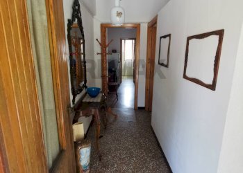 Hall / corridoio - Apartment Località Bavastri
 
116, Torriglia - photo 17