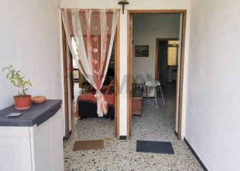 Hall / corridoio - Apartment Località Bavastri
 
116, Torriglia - photo 27