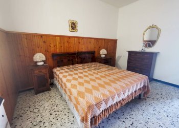 Camera / camera da letto - Apartment Località Bavastri
 
116, Torriglia - photo 33