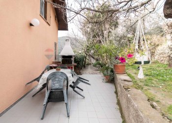 Terrazza - Casa semi indipendente Via Delle Rovere
 
26, Avegno - foto 12