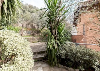 Giardino - Casa semi indipendente Via Delle Rovere
 
26, Avegno - foto 18