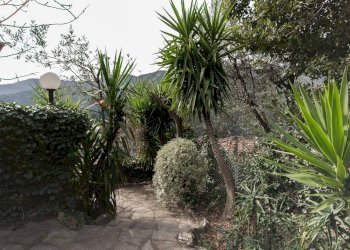 Giardino - Casa semi indipendente Via Delle Rovere
 
26, Avegno - foto 19