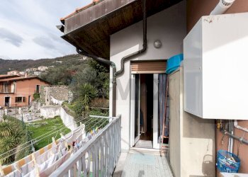 Balcone - Casa semi indipendente Via Delle Rovere
 
26, Avegno - foto 48