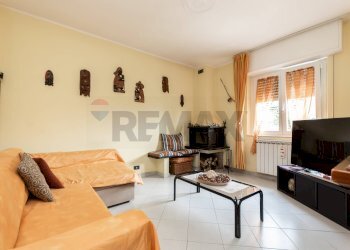 Soggiorno - Casa semi indipendente Via Delle Rovere
 
26, Avegno - foto 55