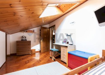 Camera / camera da letto - Casa semi indipendente Via Delle Rovere
 
26, Avegno - foto 63