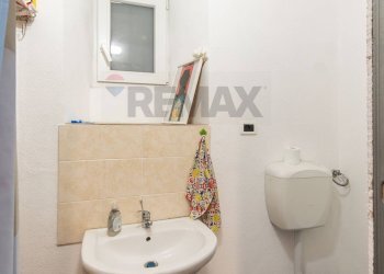 Bagno - Box Vico Angelo Raffetto
 
15R, Genova - photo 7