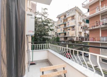 Balcone - Bilocale Piazza Silvio Arrivabene
 
8B, Genova - foto 13