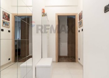 Bagno - Bilocale Piazza Silvio Arrivabene
 
8B, Genova - foto 28