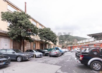 Edificio all\'aperto - Magazzino Via Borzoli
39, Genova - foto 17