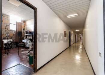 Hall / corridoio - Magazzino Via Pasquale Pastorino
34, Genova - foto 7
