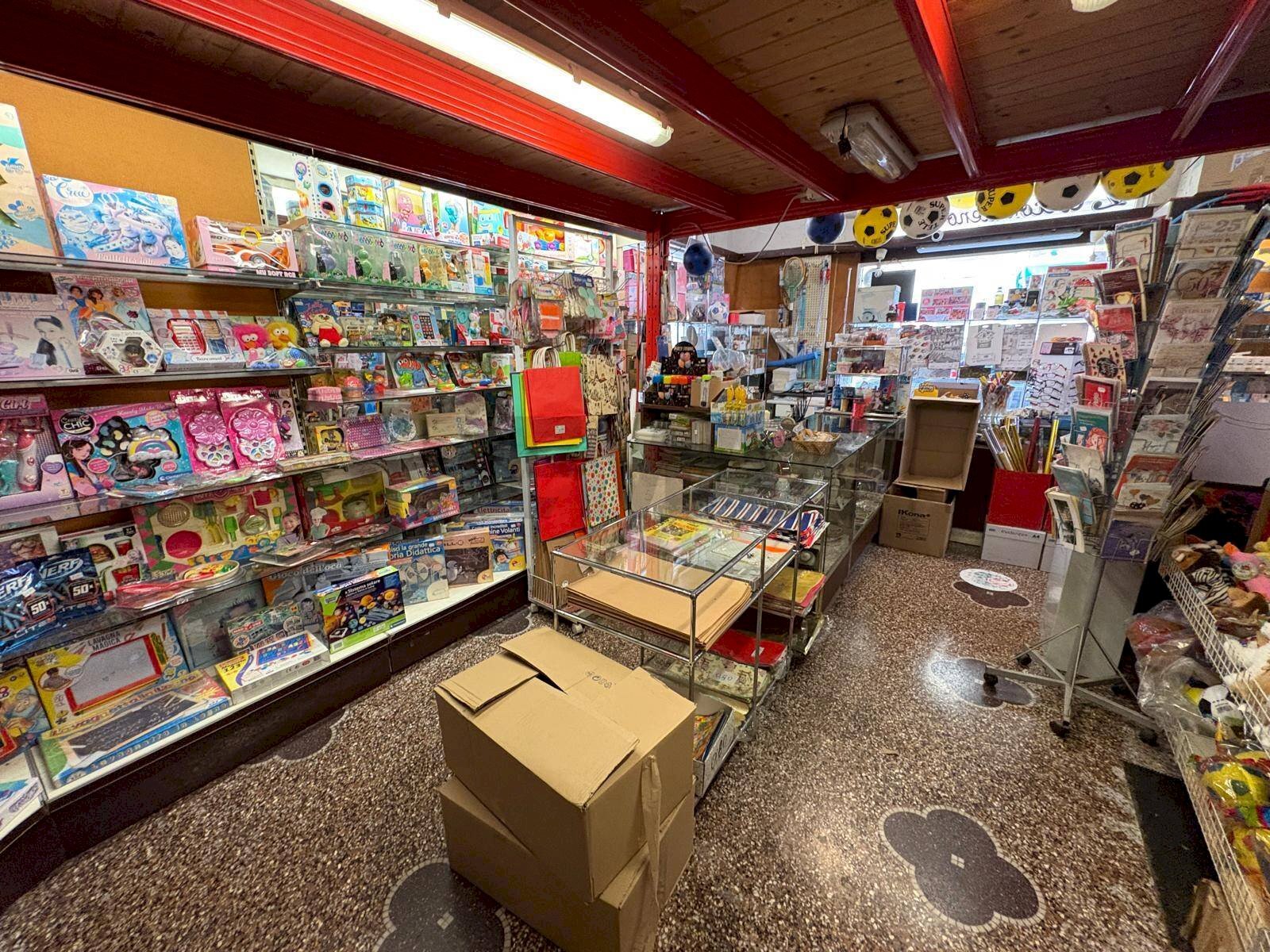 Dispensa di stoccaggio - Negozio Via Del Lagaccio
 
66r, Genova - foto 1