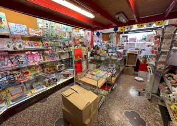 Dispensa di stoccaggio - Negozio Via Del Lagaccio
66r, Genova - foto 3