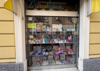 Dispensa di stoccaggio - Negozio Via Del Lagaccio
66r, Genova - foto 14