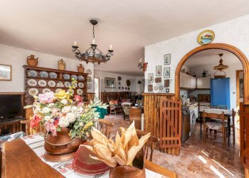 Sala da pranzo - Casa indipendente Strada Provinciale la Brentina
 
210, Ponzone - foto 40