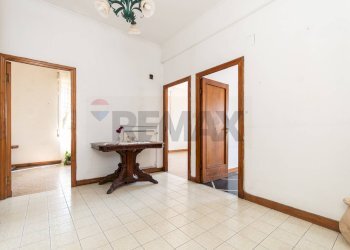 Stanza vuota - Appartamento Via Capolungo
 
54, Genova - foto 4
