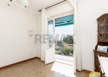 Stanza vuota - Appartamento Via Capolungo
 
54, Genova - foto 14
