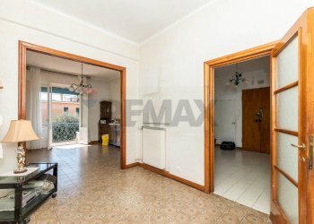 Hall / corridoio - Appartamento Via Capolungo
 
54, Genova - foto 22