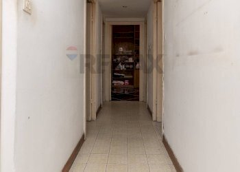 Hall / corridoio - Appartamento Via Capolungo
 
54, Genova - foto 28
