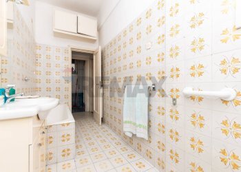 Bagno - Appartamento Via Capolungo
 
54, Genova - foto 40