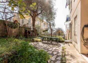Giardino - Appartamento Via Capolungo
 
54, Genova - foto 50