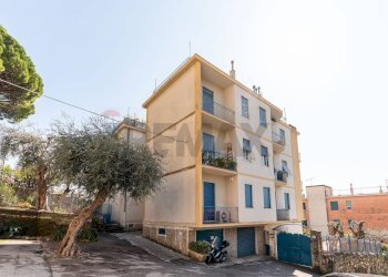 Edificio all\'aperto - Appartamento Via Capolungo
 
54, Genova - foto 67