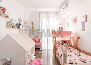 Camera / camera da letto - Appartamento Via Redipuglia
 
1, Genova - foto 33