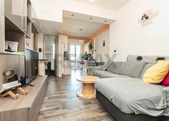 Soggiorno - Quadrilocale Via Villini Ambrogio Negrone
 
13, Genova - foto 1