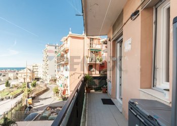 Balcone - Quadrilocale Via Villini Ambrogio Negrone
 
13, Genova - foto 3