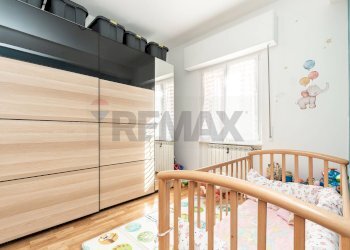 Camera / camera da letto - Quadrilocale Via Villini Ambrogio Negrone
 
13, Genova - foto 14