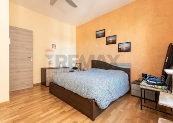 Camera / camera da letto - Quadrilocale Via Villini Ambrogio Negrone
 
13, Genova - foto 19