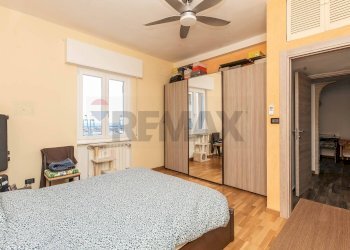 Camera / camera da letto - Quadrilocale Via Villini Ambrogio Negrone
 
13, Genova - foto 21